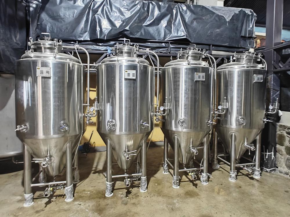 <b>5BBL Stainless Steel Conical </b>